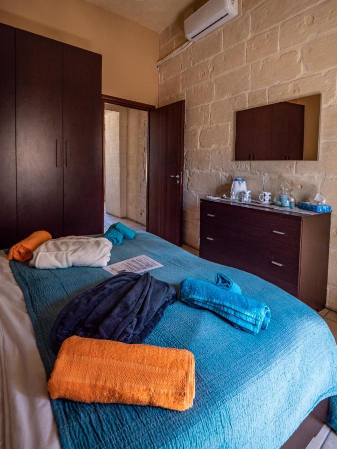 250 Yo Tal-Bambinu Boutique Farmhouse Xagħra Екстериор снимка